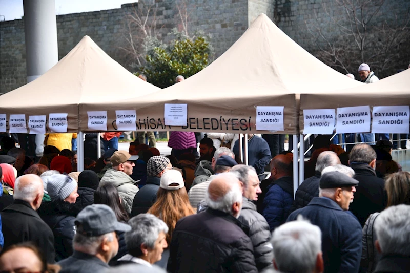 Trabzon, önseçim sandığına koştu