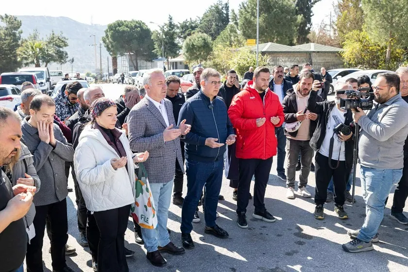 Büyükşehir’den bayram öncesi mezarlıkta “Vefalı Eller” etkinliği