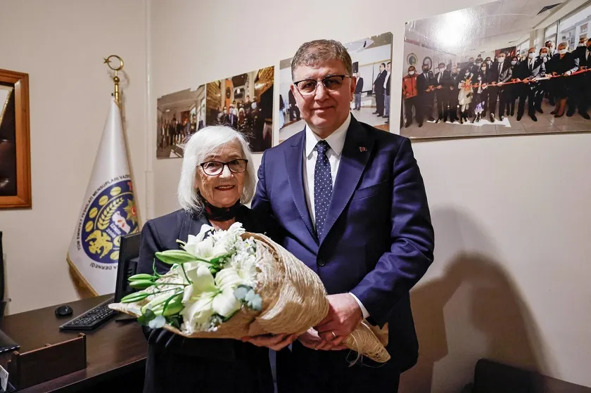 Başkan Tugay’dan TEMŞAD’a bayram öncesi ziyaret“Ülkemiz için emek vermiş herkes bizim için kutsaldır”