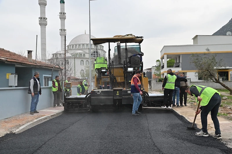 Büyükşehir, Turgut Özal Mahallesi’nin Yollarını Yeniliyor