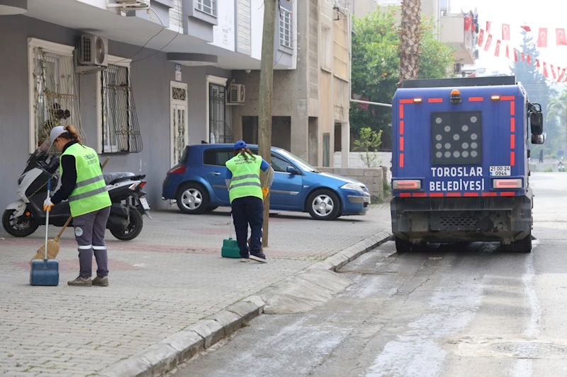 TOROSLAR’DA BAYRAM TEMİZLİĞİ YAPILDI