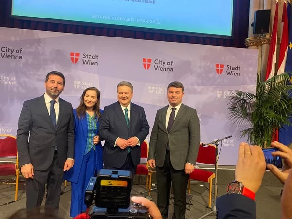 BELEDİYE BAŞKANI DR. EVREN DİNÇER VİYANA’DA AVRUPA’NIN EN BÜYÜK İFTAR PROGRAMINA KATILDI