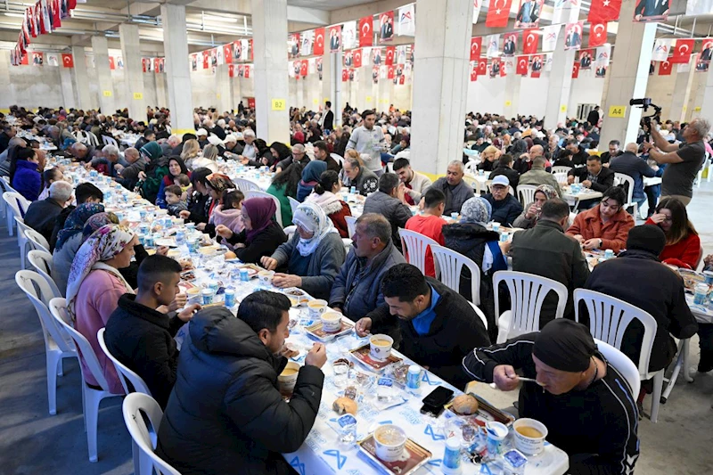 Büyükşehir Son İftarı Çamlıyaylalılarla Açtı