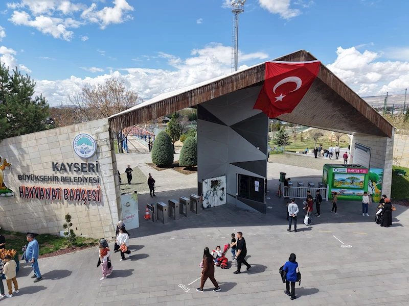 Büyükşehir’in Hayvanat Bahçesine Ramazan Bayramı’nda Yoğun İlgi