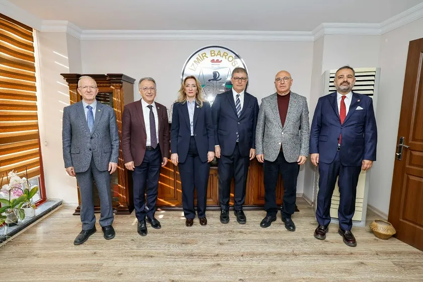Başkan Tugay hukukçuların paneline katıldı