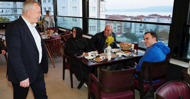 Başkanımız Sağlık Çalışanları İle İftarda Buluştu.