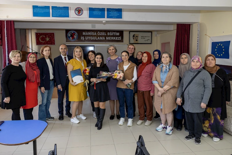 YUNUSEMRE’DEN ÖZEL ÖĞRENCİLERİN VELİLERİNE DANIŞMANLIK VE BESLENME SEMİNERİ