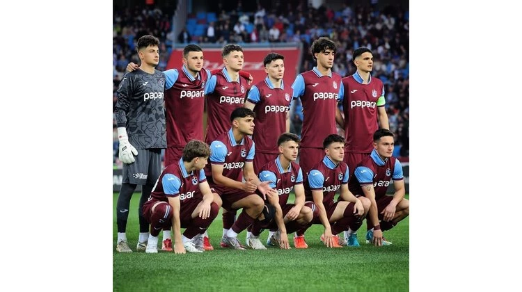 BAŞKANIMIZ, TRABZONSPOR’UMUZUN U19 TAKIMINI TEBRİK ETTİ