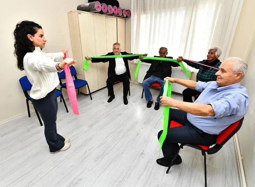 Güzelbahçe Sağlıklı Yaş Alma Merkezi kapılarını açtı