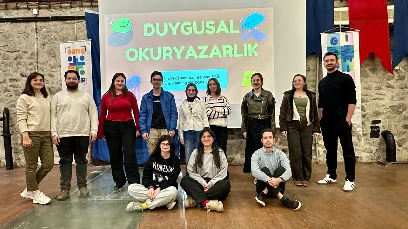 İzmirli gençler 