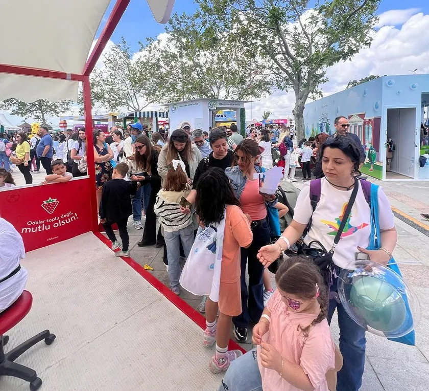 Çilek, Yaratıcı Çocuk Festivali’nde Çocuklarla Buluştu
