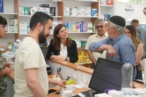 Eş Başkanlar, Huzurevleri Mahallesi’nde esnafı dinledi