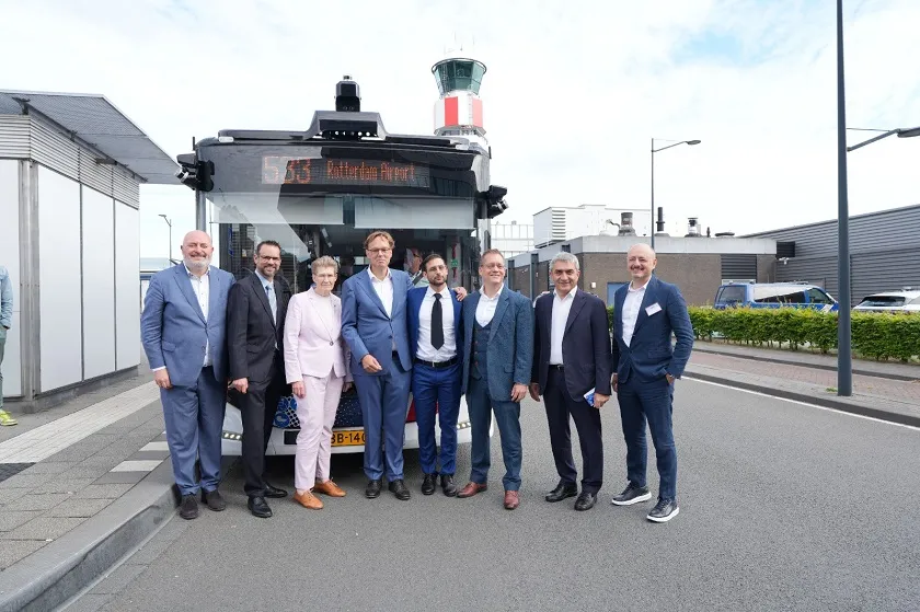 Karsan Otonom e-ATAK ile Rotterdam Havalimanı’nda Otonom Yolcu Seferlerine Başlıyor! 
