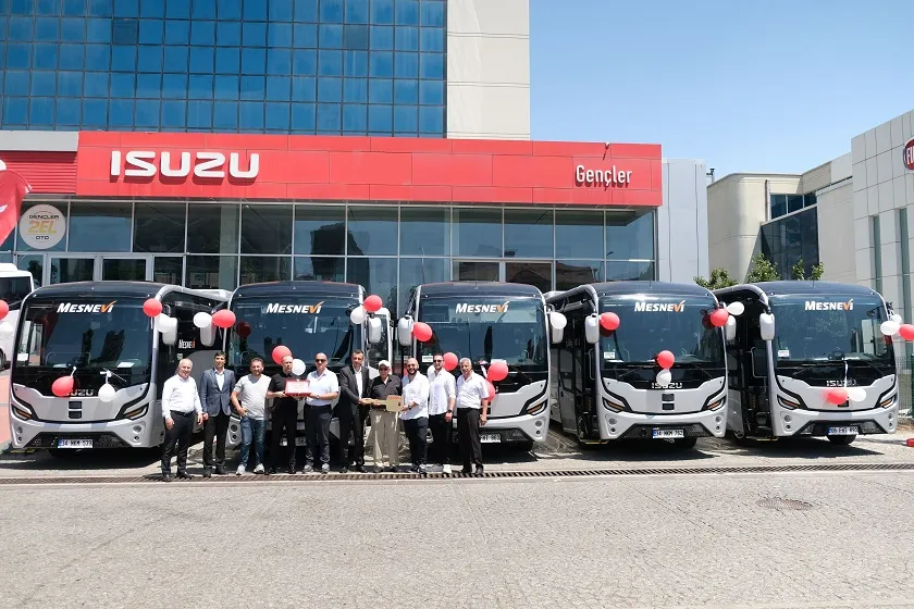 Anadolu Isuzu’dan Mesnevi Turizm’e Özel Üretim