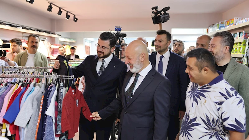 BAŞKAN ÇOLAKBAYRAKDAR ,“VİCDANİ BİR SORUMLULUK OLAN DOST ELİ, TÜM KAYSERİ’YE YAYILACAK”