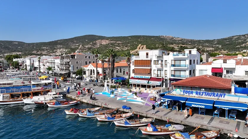 Büyükşehir’den Foça’ya kamusal dokunuş