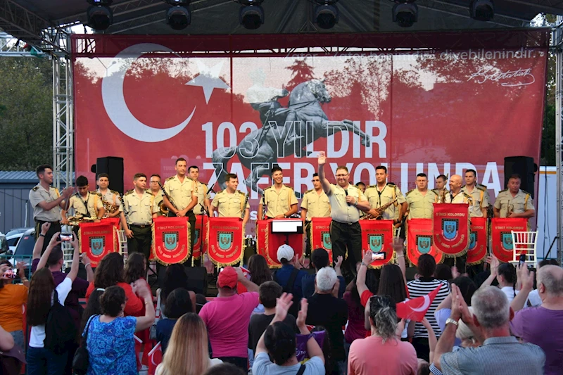 30 Ağustos Zafer Bayramı Coşkusu Süleymanpaşa Sahilini Sardı