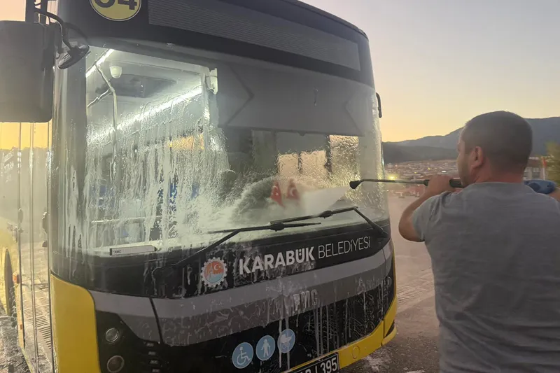 Karabük Belediyesi’nden Toplu Taşımada Hijyen Seferberliği