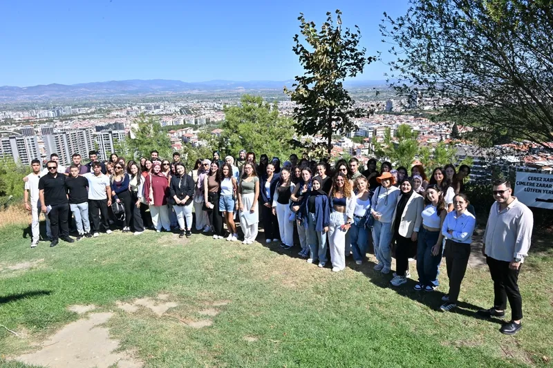 Büyükşehir’den Üniversite Öğrencilerine Tanıtım Gezisi