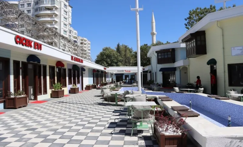 LEZZETLER SOKAĞI HİZMETE AÇILDI