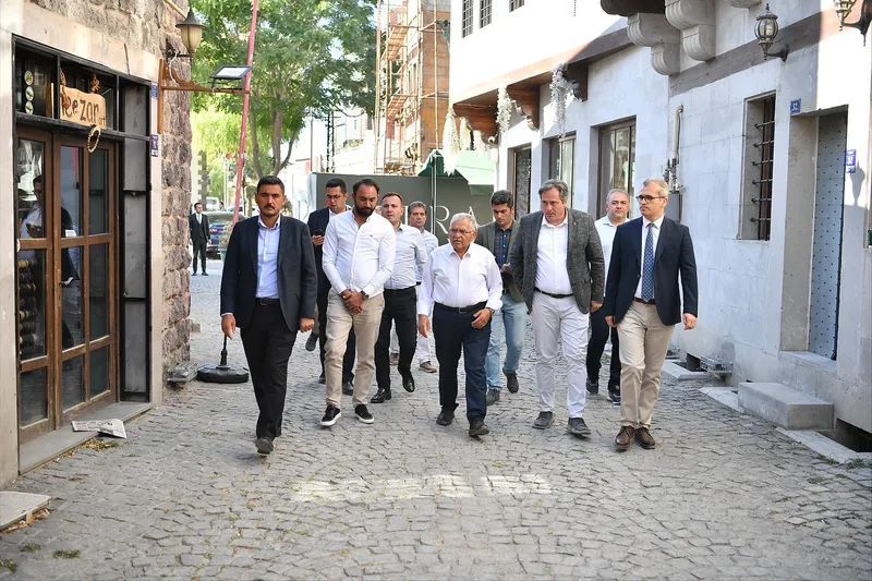 Başkan Büyükkılıç ile Tarihi Kayseri Mahallesi Yeniden Hayat Buluyor