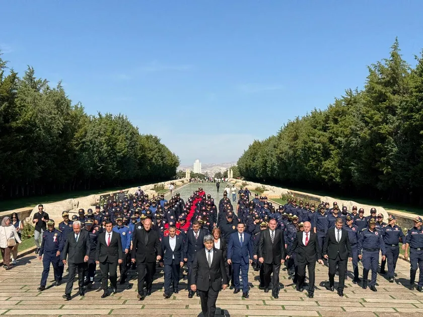 İtfaiyeciler Ata’nın huzuruna çıktı