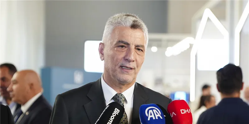 Ticaret Bakanı Bolat, “MOSFED Mobilya Tasarım Fuarı”nı Ziyaretinde Açıklamalarda Bulundu