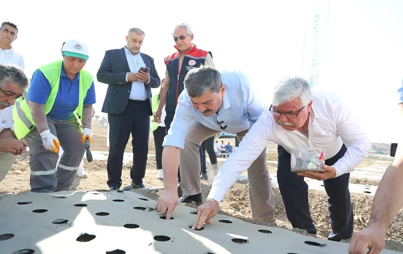 TOROSLAR’DA ÜRETİM DEVAM EDİYOR