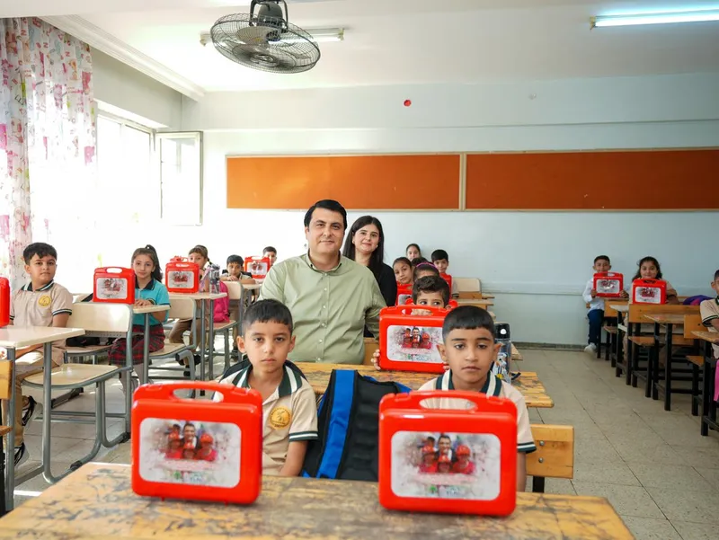 BAŞKAN YILMAZ’DAN ÖĞRENCİLERE KANTİN DESTEĞİ MÜJDESİ