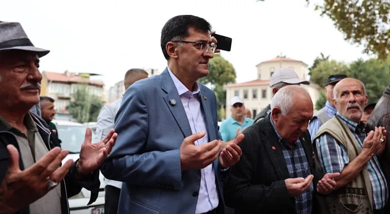 HZ. MEVLÂNÂ’NIN 818. DOĞUM YIL DÖNÜMÜ VEFAYLA ANILDI