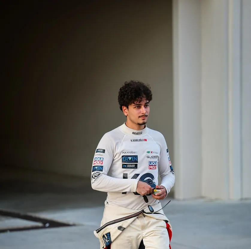 YARIŞ PİLOTU KORAY KAMİLOĞLU İSTANBUL PARK’TA REKOR KIRDI