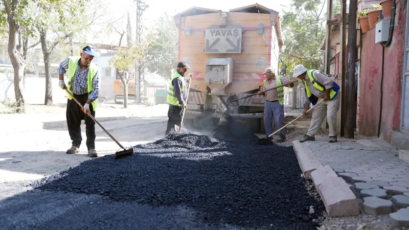 Altyapının Ardından Yollar Sokak Sokak Yenileniyor