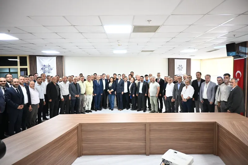 BAŞKAN ÇERÇİOĞLU KOÇARLILI MUHTARLAR İLE BİR ARAYA GELDİ