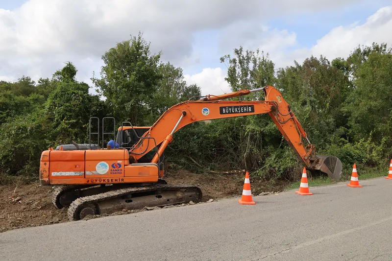 Büyükşehir’den 20 mahalleye ulaşımı kolaylaştıracak yol hamlesi
