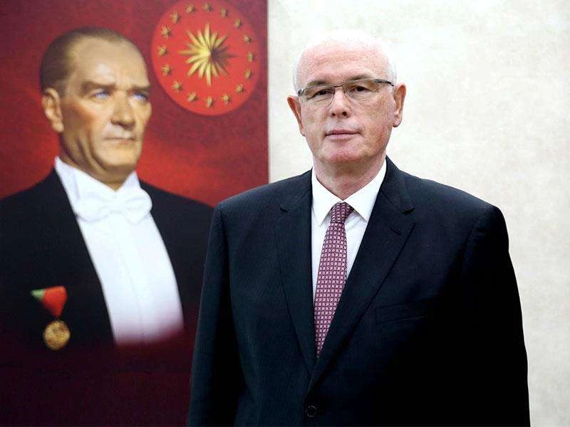 KAZIM KURT: “EĞİTİM LÜKS DEĞİL, EN TEMEL İNSAN HAKKIDIR”